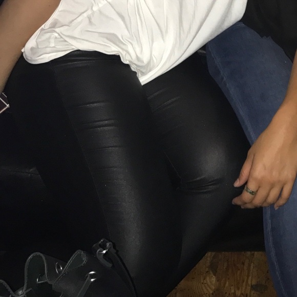 Black faux leather pants - Picture 2 of 3